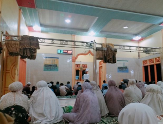 Baca yasin bersama dan zikir di malam nisfu syakban